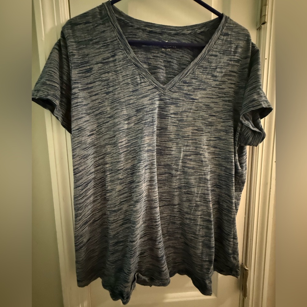 Women’s size 2XL V-Neck Women's Top